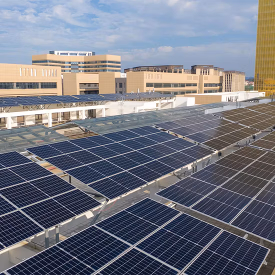 Гибридная солнечная система мощностью 12,5 кВтч с литиевой батареей/гибридной литиевой батареей.